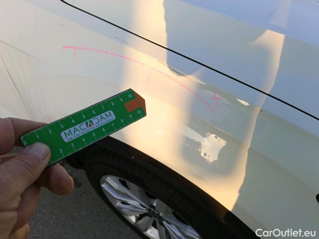  Volkswagen  T-ROC VOLKSWAGEN  / 2017 / 5P / todoterreno Advance 2.0 TDI 85kW (115CV) #9