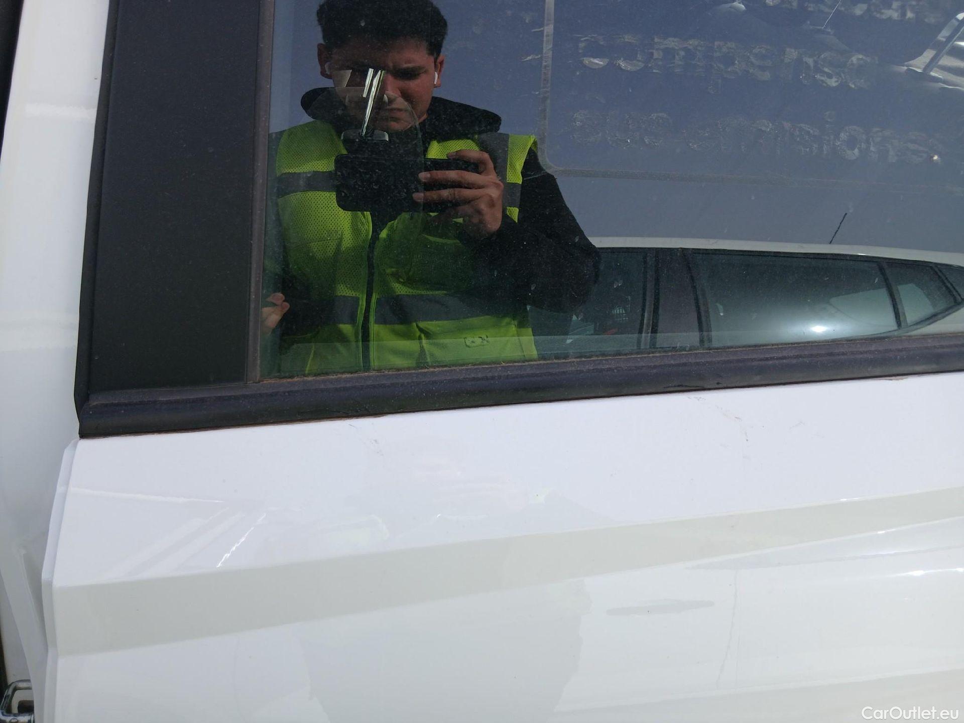  Hyundai  i20 HYUNDAI  / 2020 / 5P / berlina con portón 1.0 TGDI 74kW (100CV) 48V Essence #39