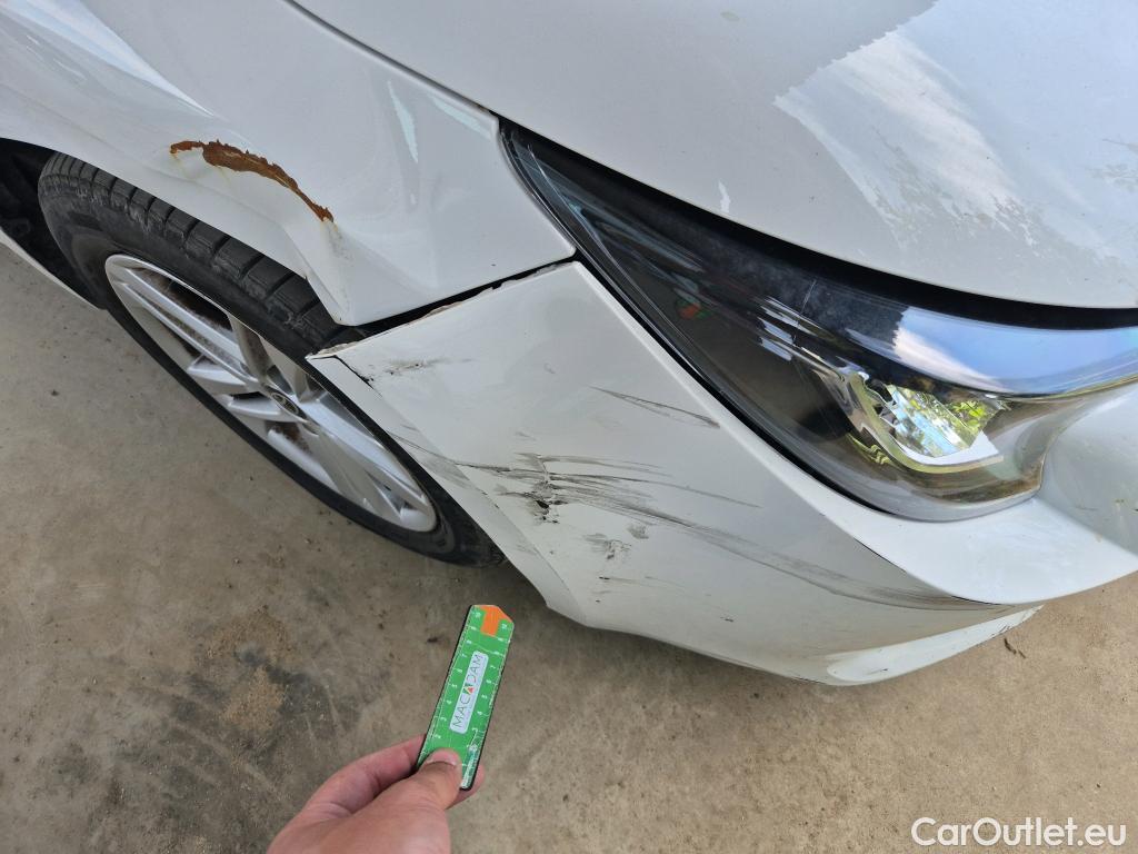  Toyota  Corolla TOYOTA  1.8 125H ACTIVE TECH E-CVT #19