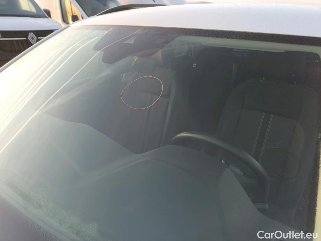  Volkswagen  T-ROC VOLKSWAGEN  / 2017 / 5P / todoterreno Advance 2.0 TDI 85kW (115CV) #1