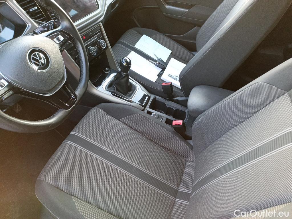  Volkswagen  T-ROC VOLKSWAGEN  / 2017 / 5P / todoterreno Advance 2.0 TDI 85kW (115CV) #4