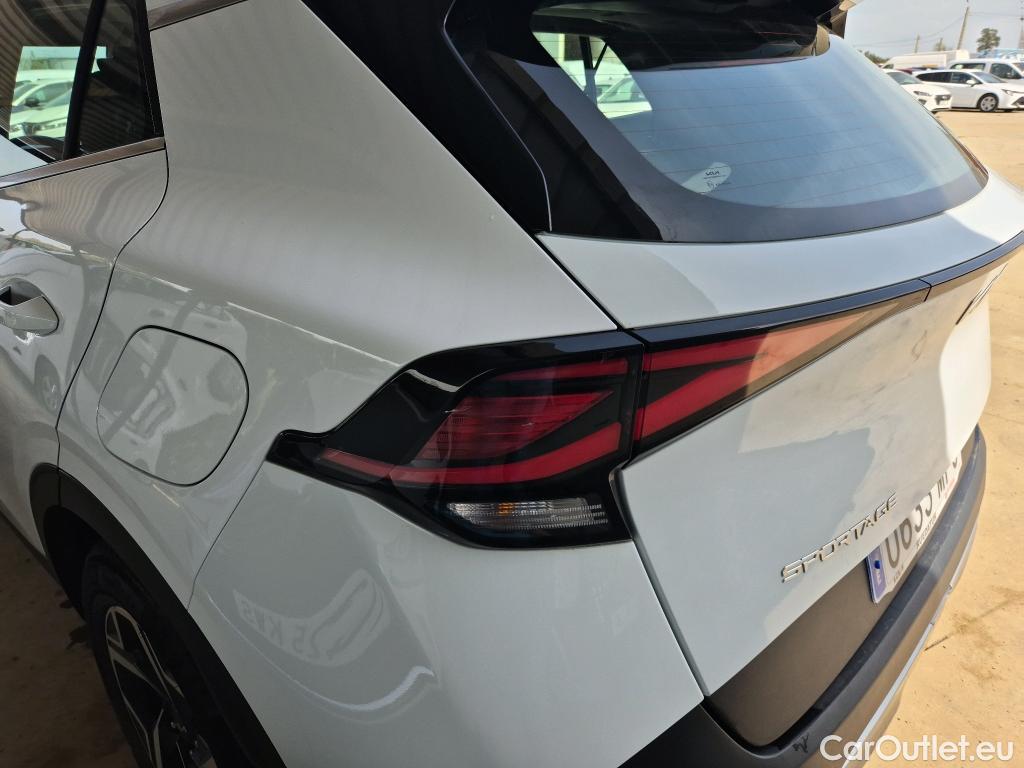  KIA  Sportage KIA  / 2022 / 5P / todoterreno 1.6 T-GDi 110kW (150CV) Concept 4x2 #37