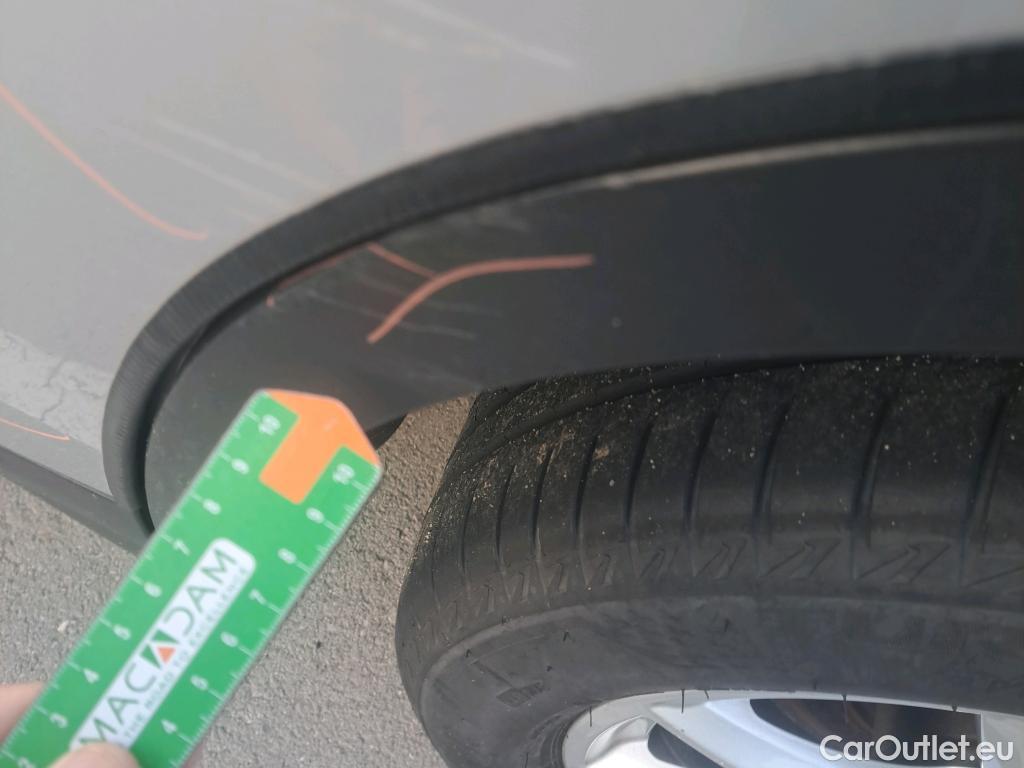  Bmw  X1 BMW  / 2019 / 5P / todoterreno sDrive16d Business #31