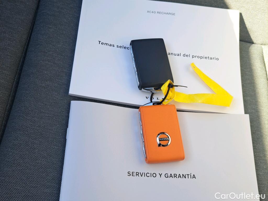  Volvo  XC 40 VOLVO XC40 / 2021 / 5P / todoterreno 1.5 T4 Recharge PHEV Core Auto #27