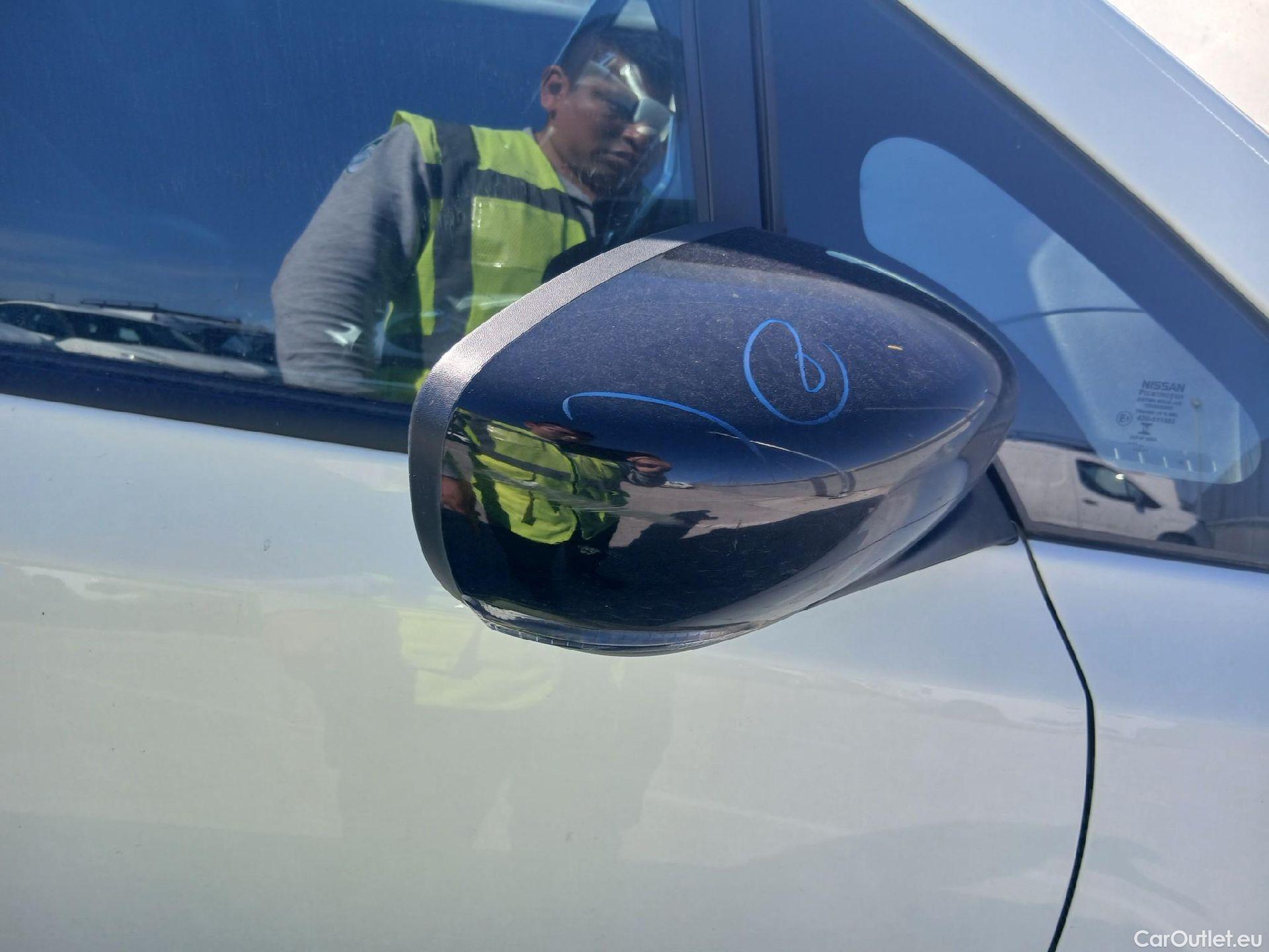  Nissan  Leaf NISSAN  / 2017 / 5P / berlina con portón 40kWh Acenta #25