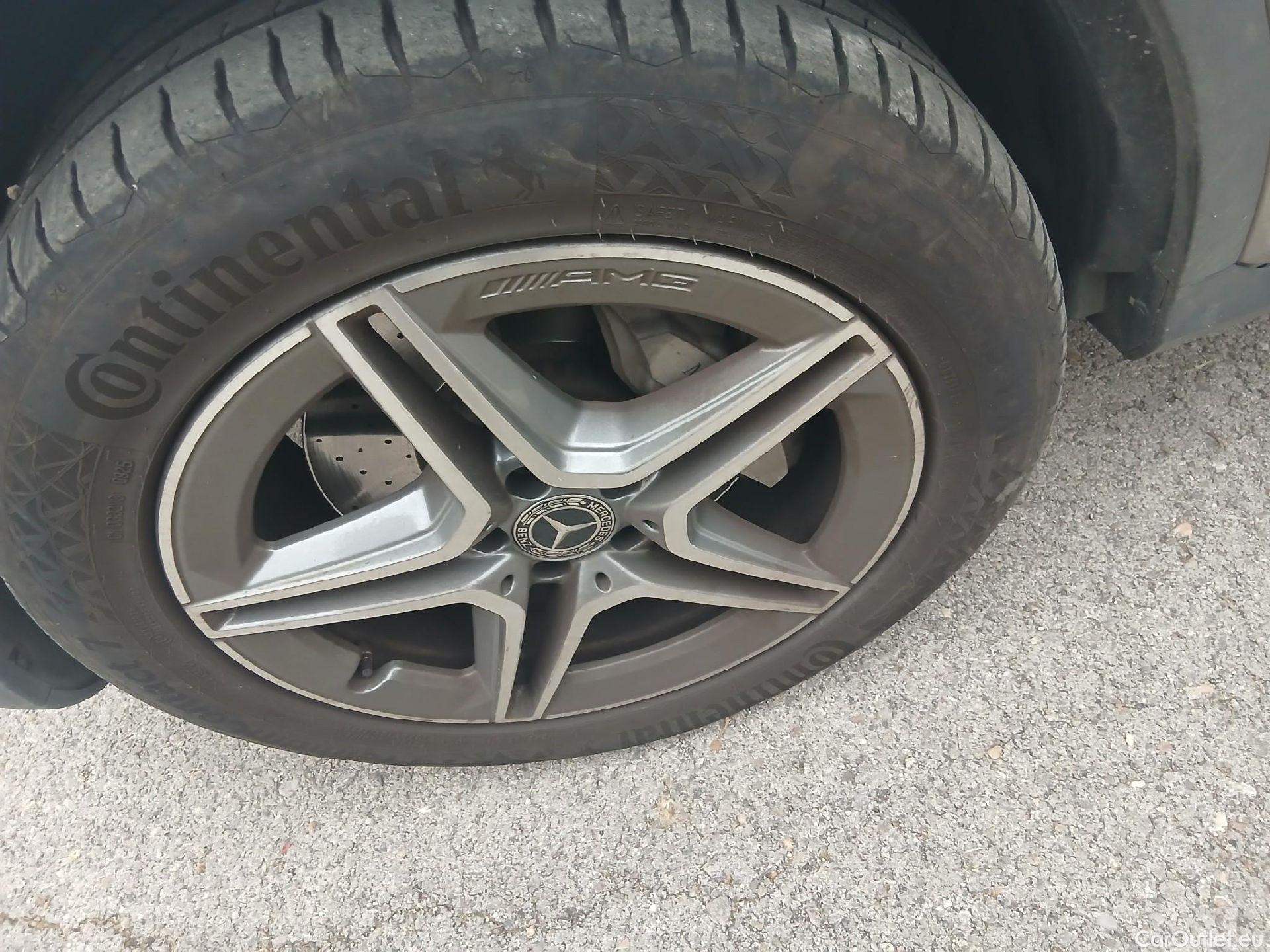  Mercedes  G-Klasee MERCEDES-BENZ Clase GLC / 2019 / 5P / todoterreno GLC 300 de 4MATIC #18