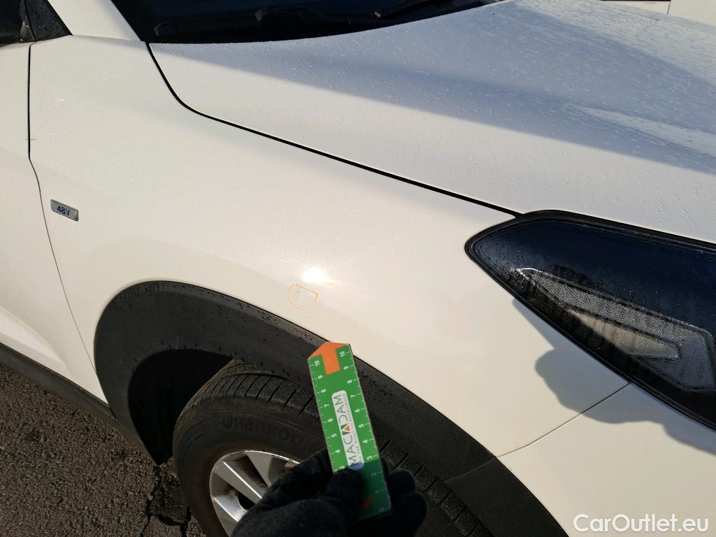  Hyundai  Tucson HYUNDAI  / 2018 / 5P / todoterreno 1.6 CRDI 85kW (116CV) 48V SLE 4X2(SP)(SL) #23