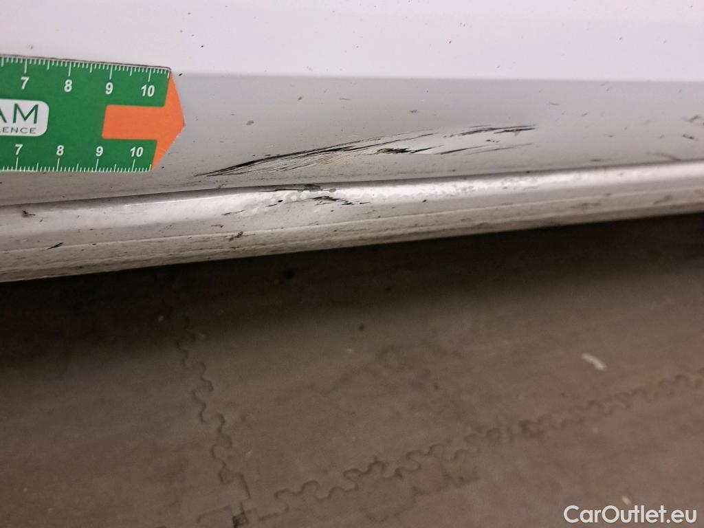  Seat  Leon SEAT Nuevo León / 2020 / 5P / berlina con portón 2.0 TDI 85kW S&S Style Go(SP) #2