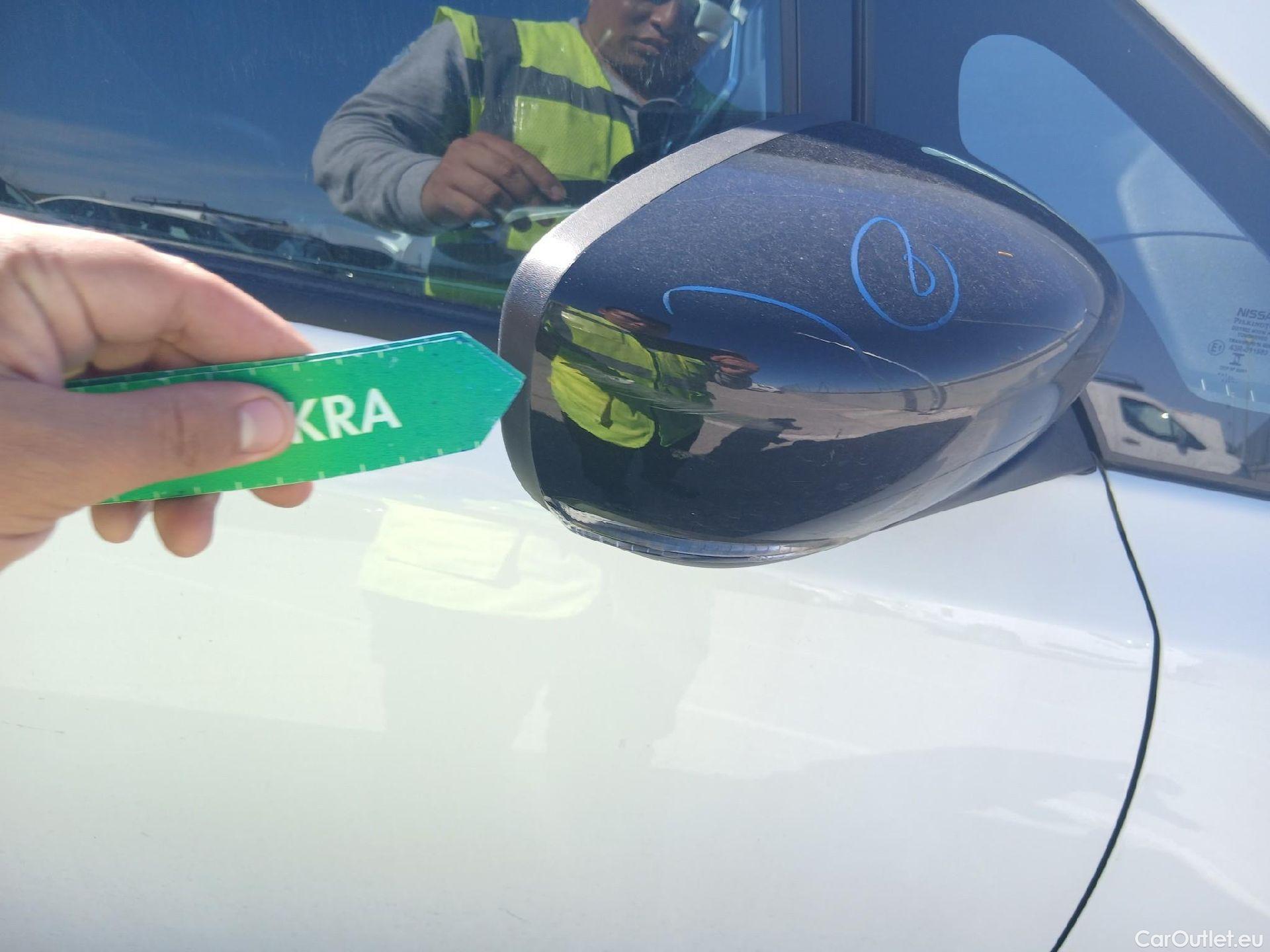  Nissan  Leaf NISSAN  / 2017 / 5P / berlina con portón 40kWh Acenta #24