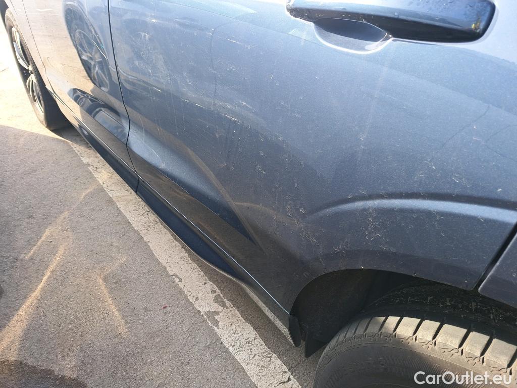  Volvo  XC60 VOLVO  / 2017 / 5P / todoterreno 2.0 T4 Business Plus Auto (CX) #16