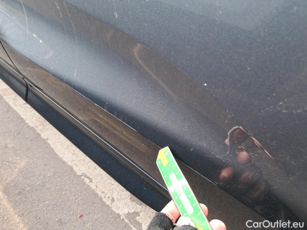  Volvo  XC60 VOLVO  / 2017 / 5P / todoterreno 2.0 T4 Business Plus Auto (CX) #17