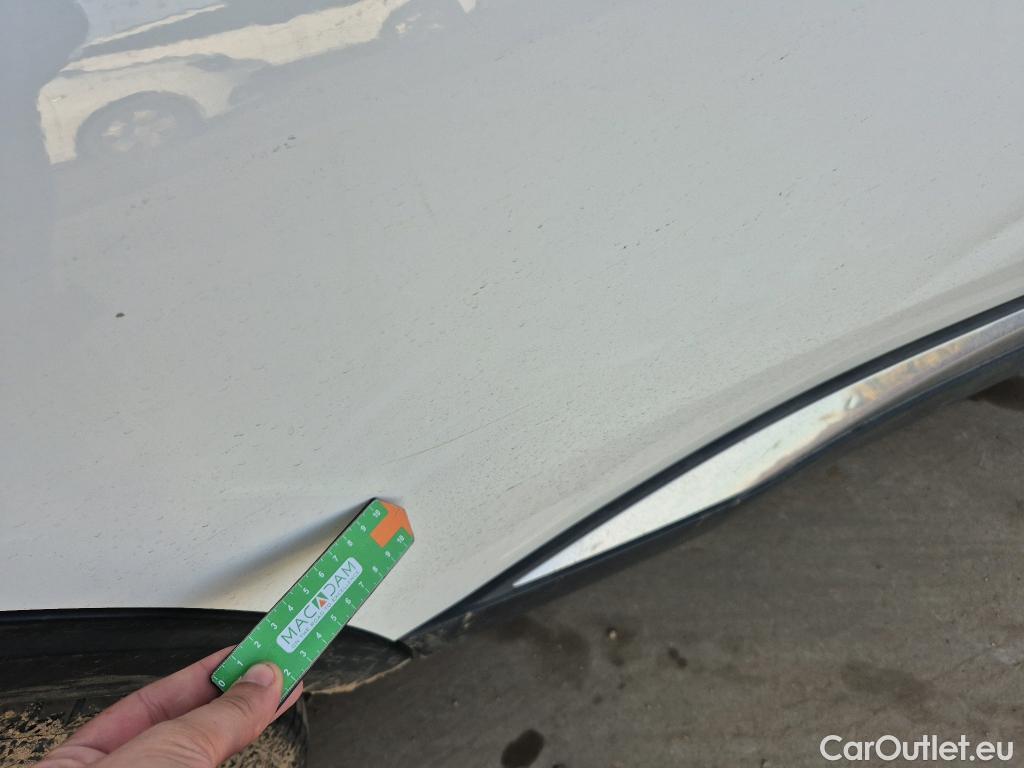  Peugeot  5008 PEUGEOT  / 2017 / 5P / todoterreno GT Line 1.6 PureTech 132kW (180CV) EAT8 #13