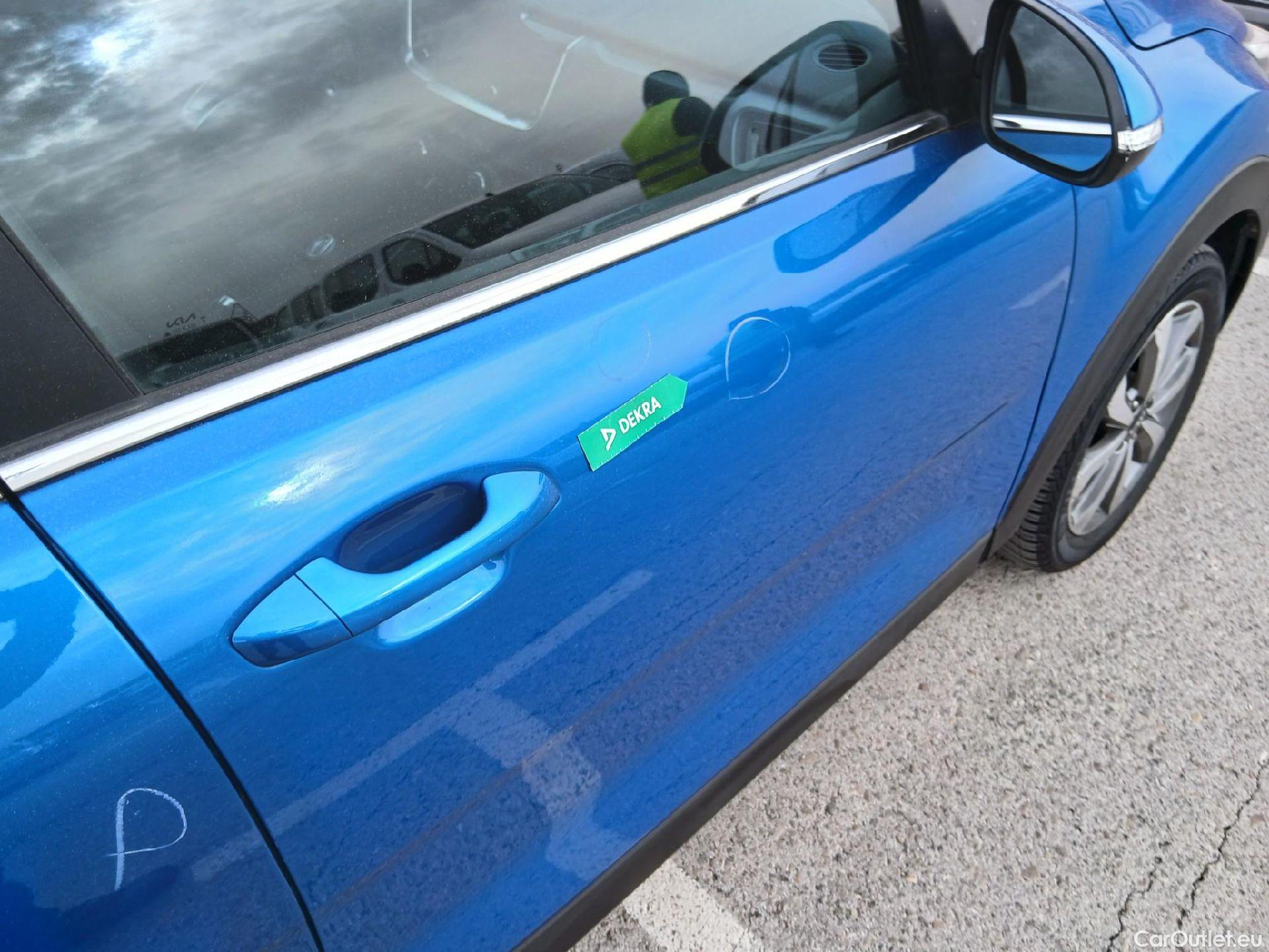  KIA  STONIC KIA  / 2017 / 5P / todoterreno 1.0 T-GDi 74kW (100CV) MHEV iMT Drive #42