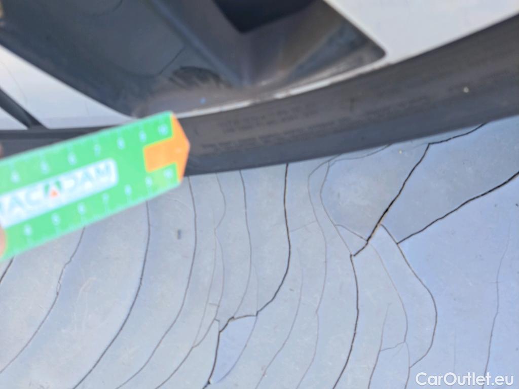  Volvo  XC 40 VOLVO XC40 / 2021 / 5P / todoterreno 1.5 T4 Recharge PHEV Core Auto #15