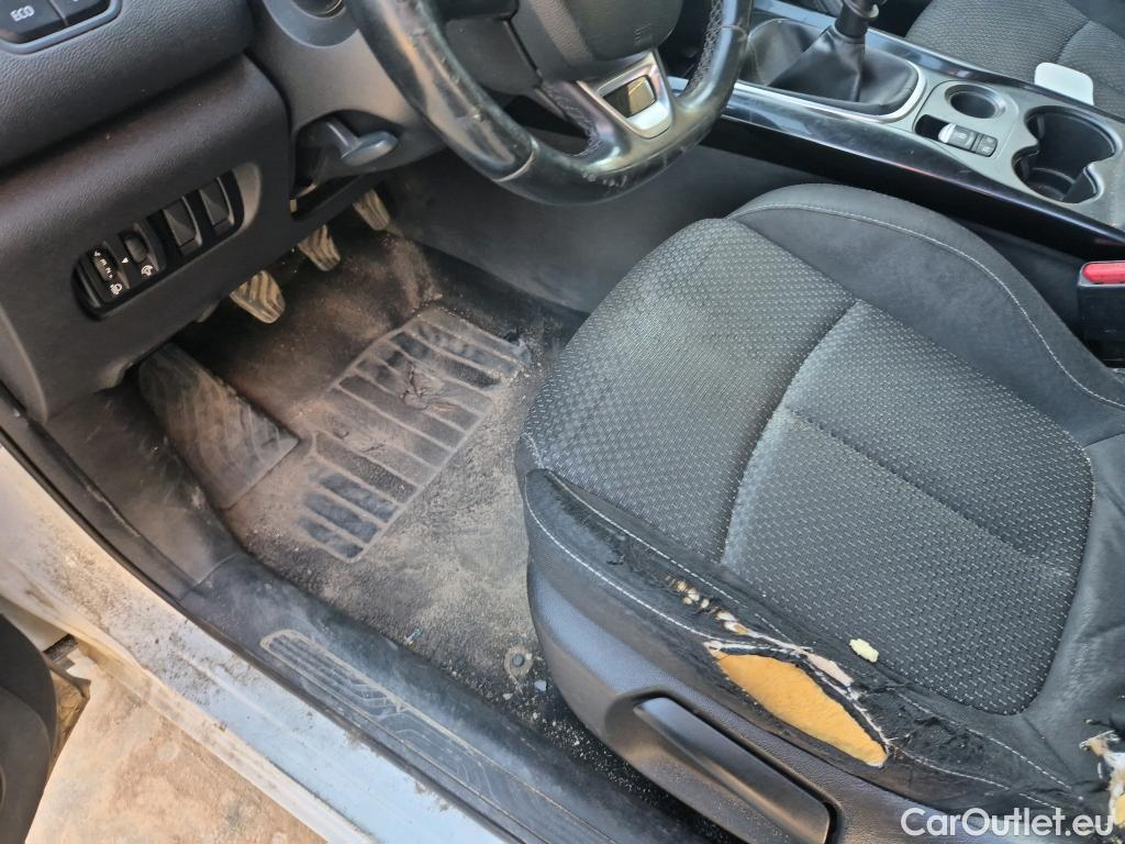  Renault  Kadjar RENAULT  / 2019 / 5P / crossover Business Blue dCi 85W (115CV) #42