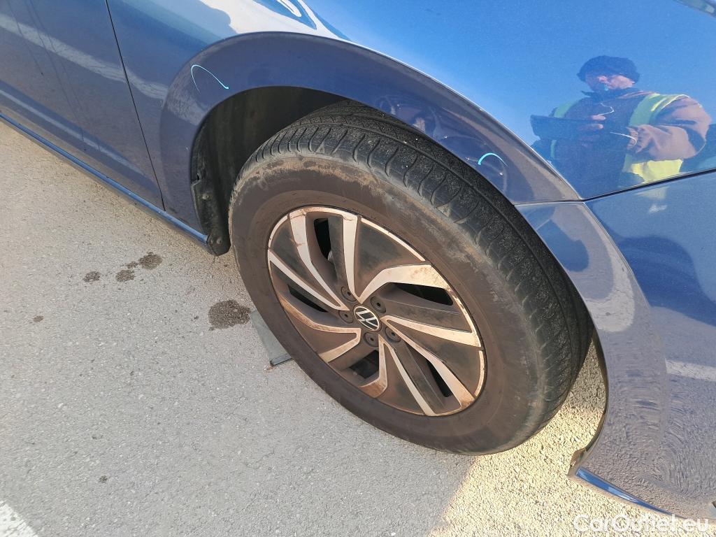  Volkswagen  Polo VOLKSWAGEN  / 2021 / 5P / berlina con portón Life 1.0 TSI 70kW (95CV) #3