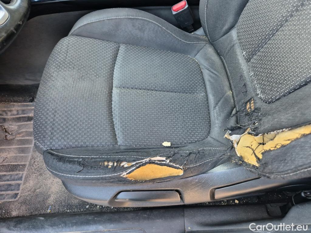  Renault  Kadjar RENAULT  / 2019 / 5P / crossover Business Blue dCi 85W (115CV) #9