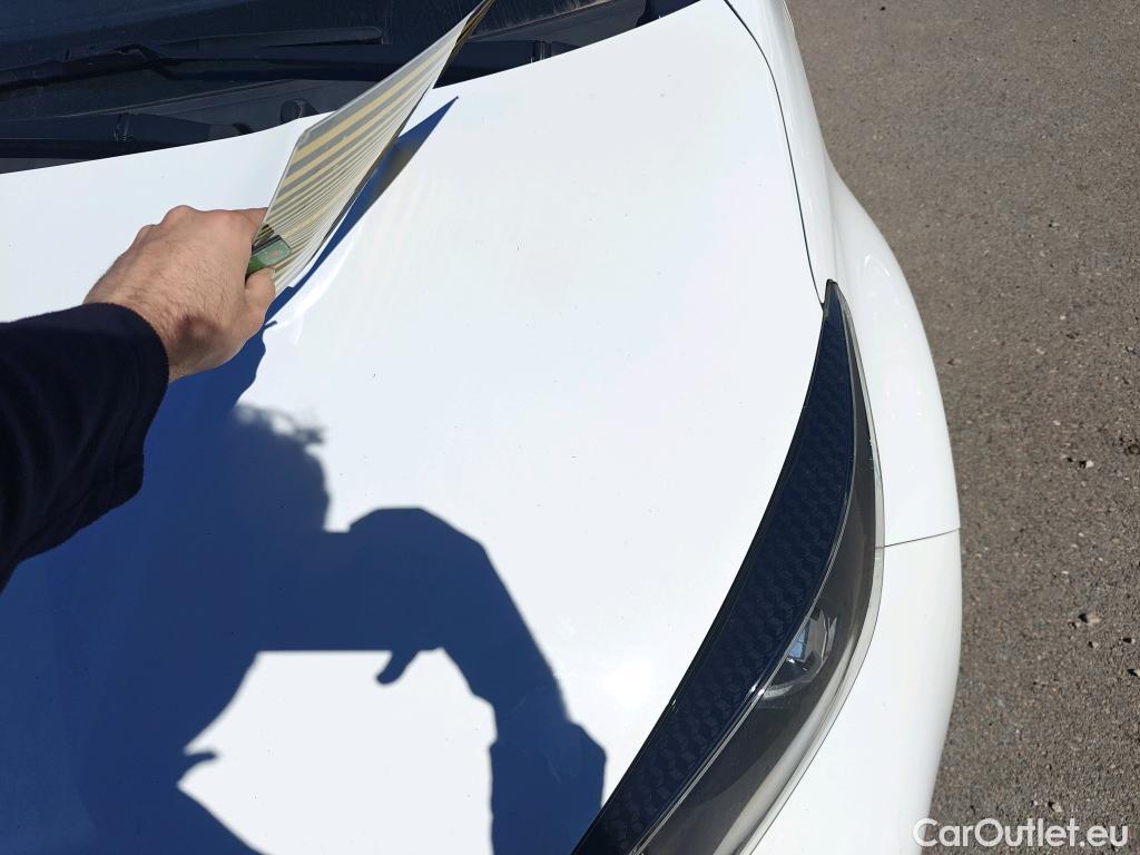  Toyota  Yaris TOYOTA  / 2020 / 5P / berlina con portón 1.5 120H Business Plus #5