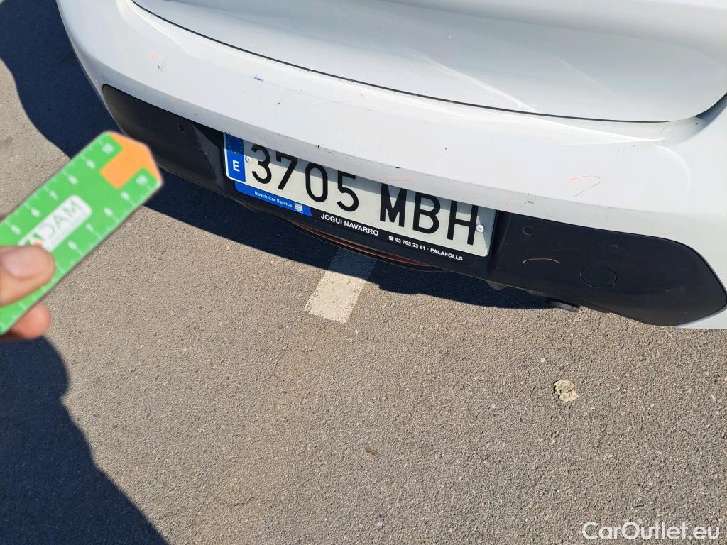  Peugeot  208 PEUGEOT  / 2019 / 5P / berlina con portón BlueHDi 73kW (100CV) Active Pack (AC2) #25