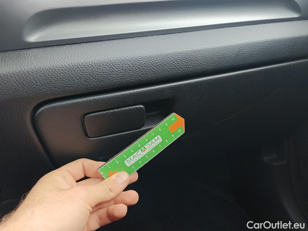  KIA  STONIC KIA  / 2017 / 5P / todoterreno 1.0 T-GDi 74kW (100CV) MHEV iMT Drive #14