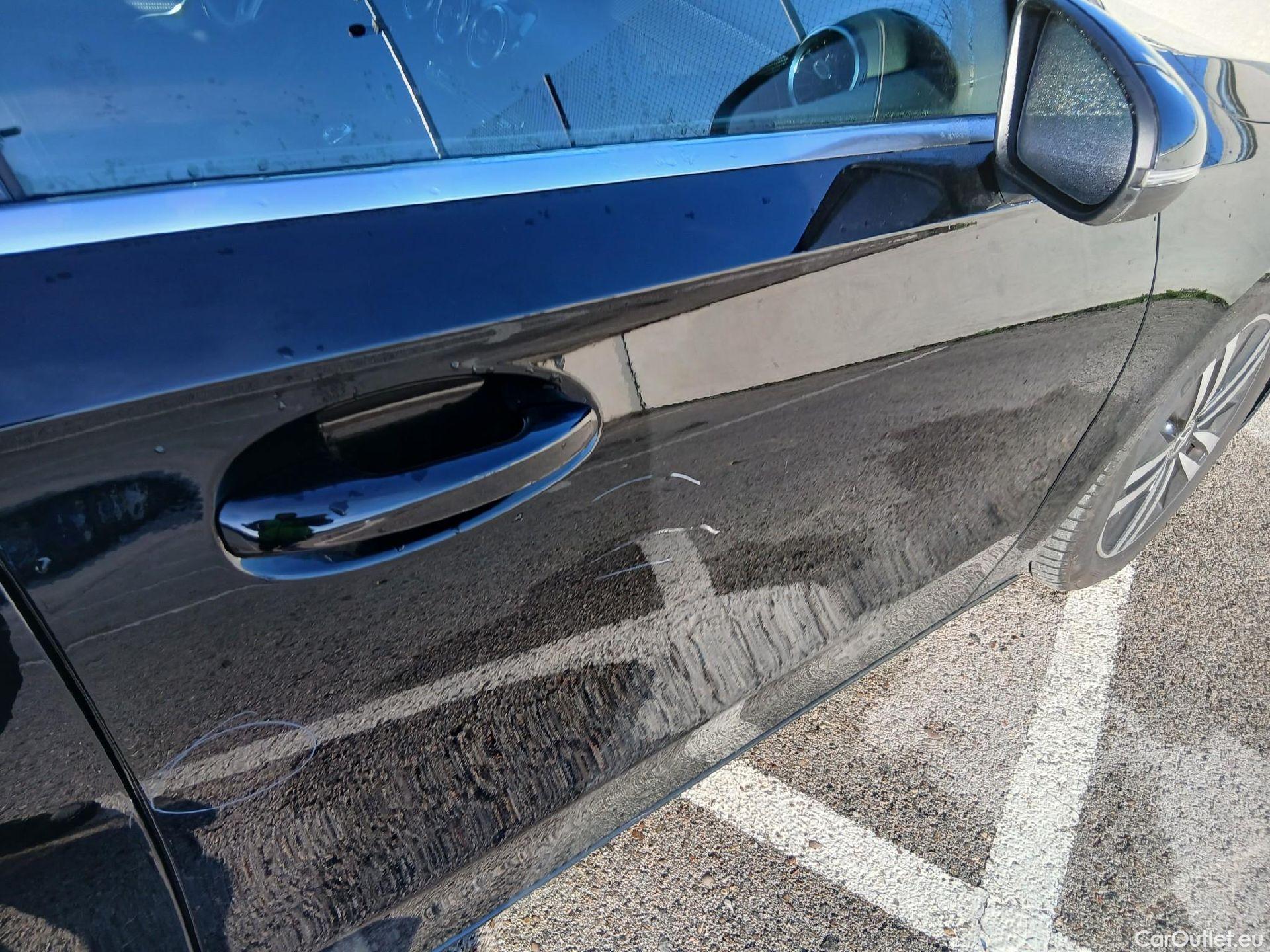  Mercedes  A-Klasse MERCEDES-BENZ Clase A / 2018 / 5P / berlina con portón A 180 d #24