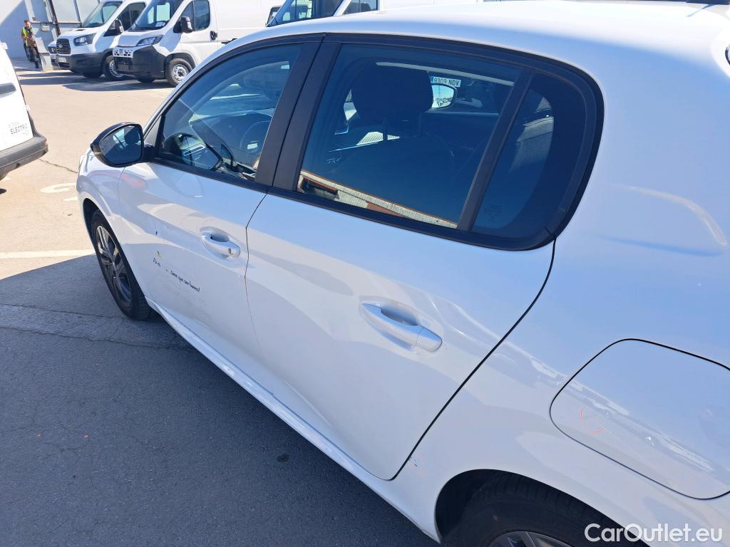  Peugeot  208 PEUGEOT  / 2019 / 5P / berlina con portón BlueHDi 73kW (100CV) Active Pack (AC2) #21