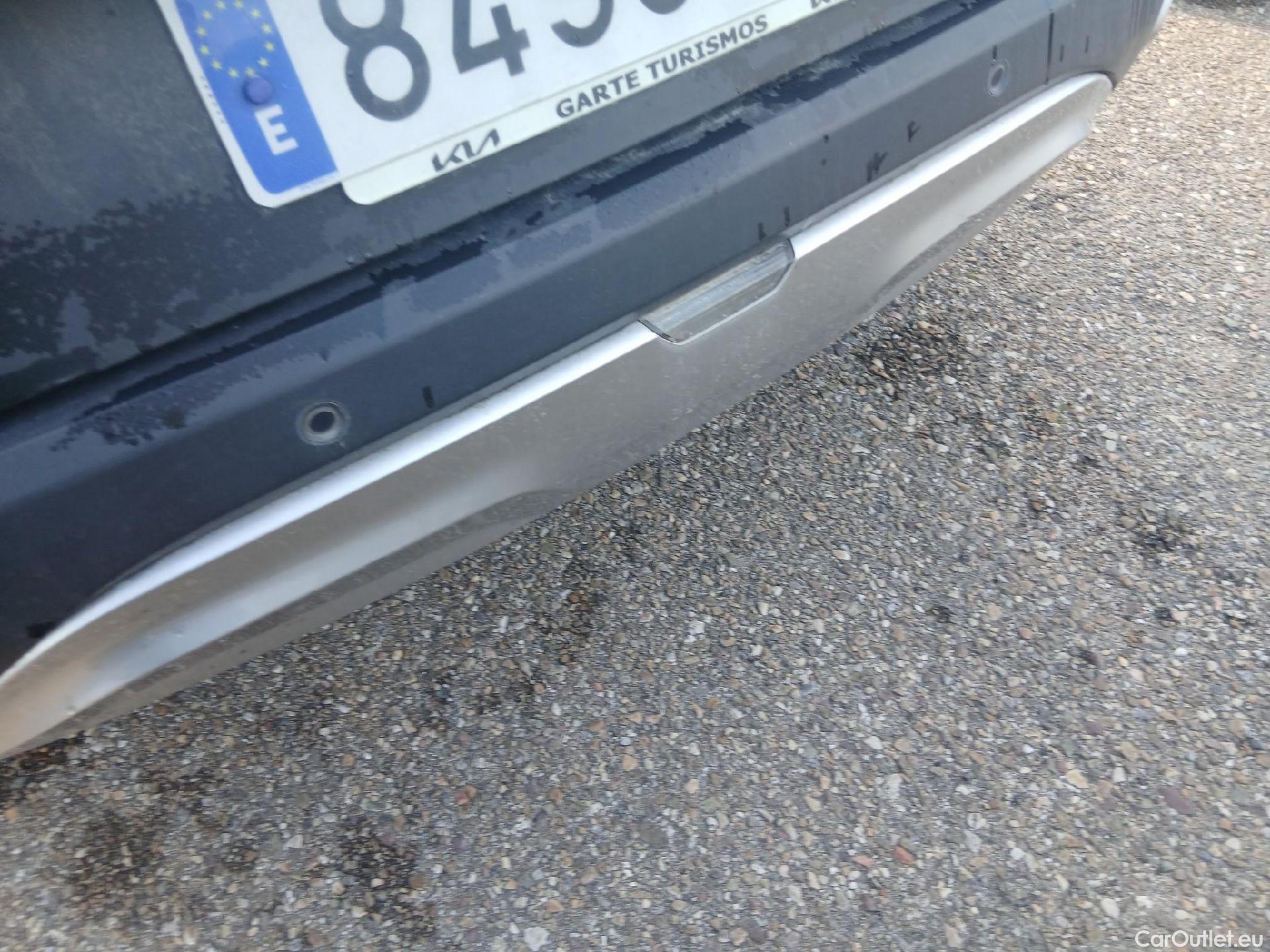  KIA  Sportage KIA  / 2022 / 5P / todoterreno 1.6 T-GDi MHEV 110kW (150CV) Drive 4x2 #20