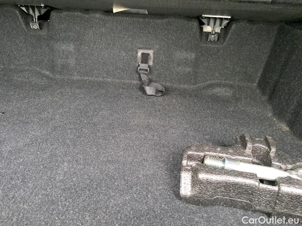  Bmw  X1 BMW  / 2015 / 5P / todoterreno sDrive18d #24