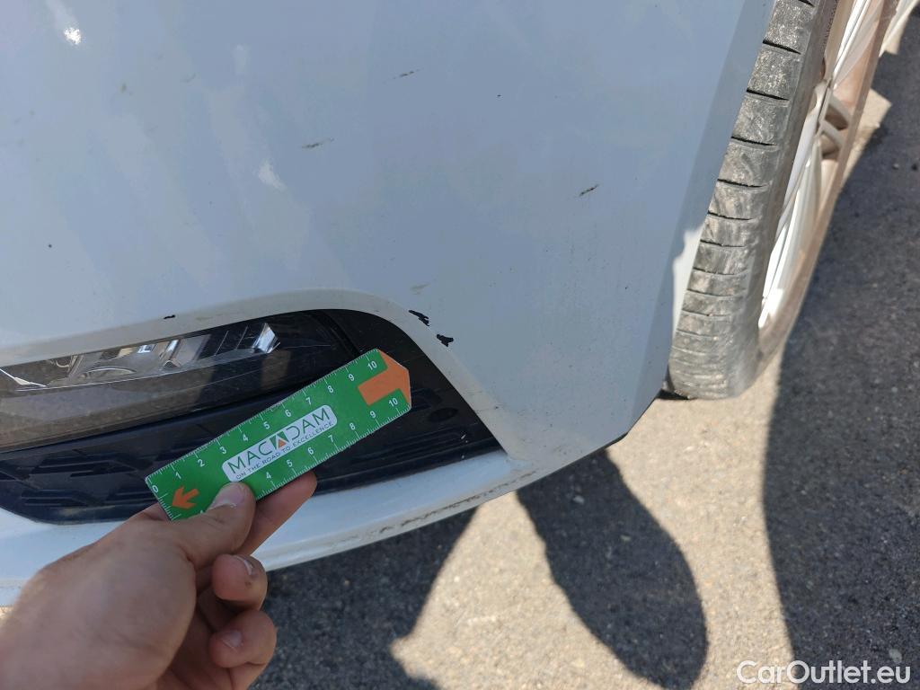  Seat  Leon SEAT León / 2016 / 5P / berlina con portón 2.0 TDI 110kW DSG-7 S&S Xcellence Ed Pl #17