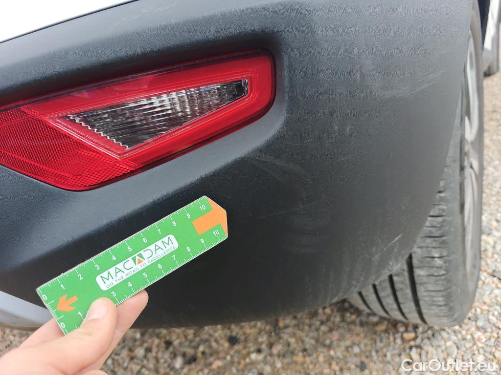  KIA  STONIC KIA  / 2017 / 5P / todoterreno 1.0 T-GDi 74kW (100CV) MHEV iMT Drive #40