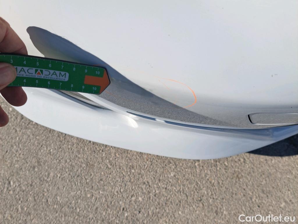  Peugeot  208 PEUGEOT  / 2019 / 5P / berlina con portón BlueHDi 73kW (100CV) Active Pack (AC2) #24