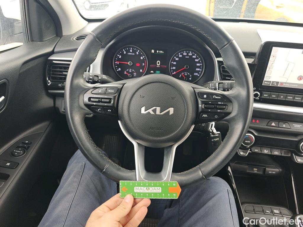  KIA  STONIC KIA  / 2017 / 5P / todoterreno 1.0 T-GDi 74kW (100CV) MHEV iMT Drive #18