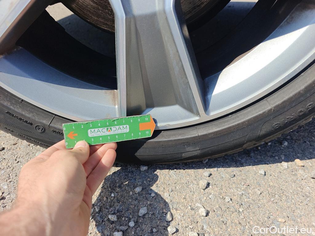  Audi  Q2 AUDI  / 2016 / 5P / todoterreno Design 35 TFSI 110kW (150CV) S tronic #55