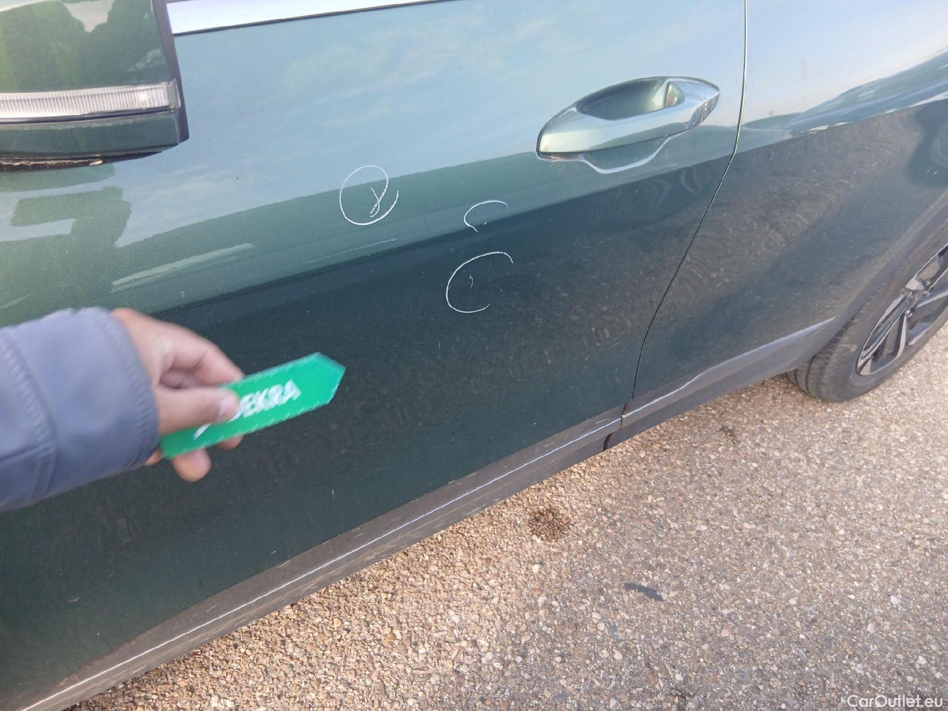  KIA  Sportage KIA  / 2022 / 5P / todoterreno 1.6 T-GDi MHEV 110kW (150CV) Drive 4x2 #8