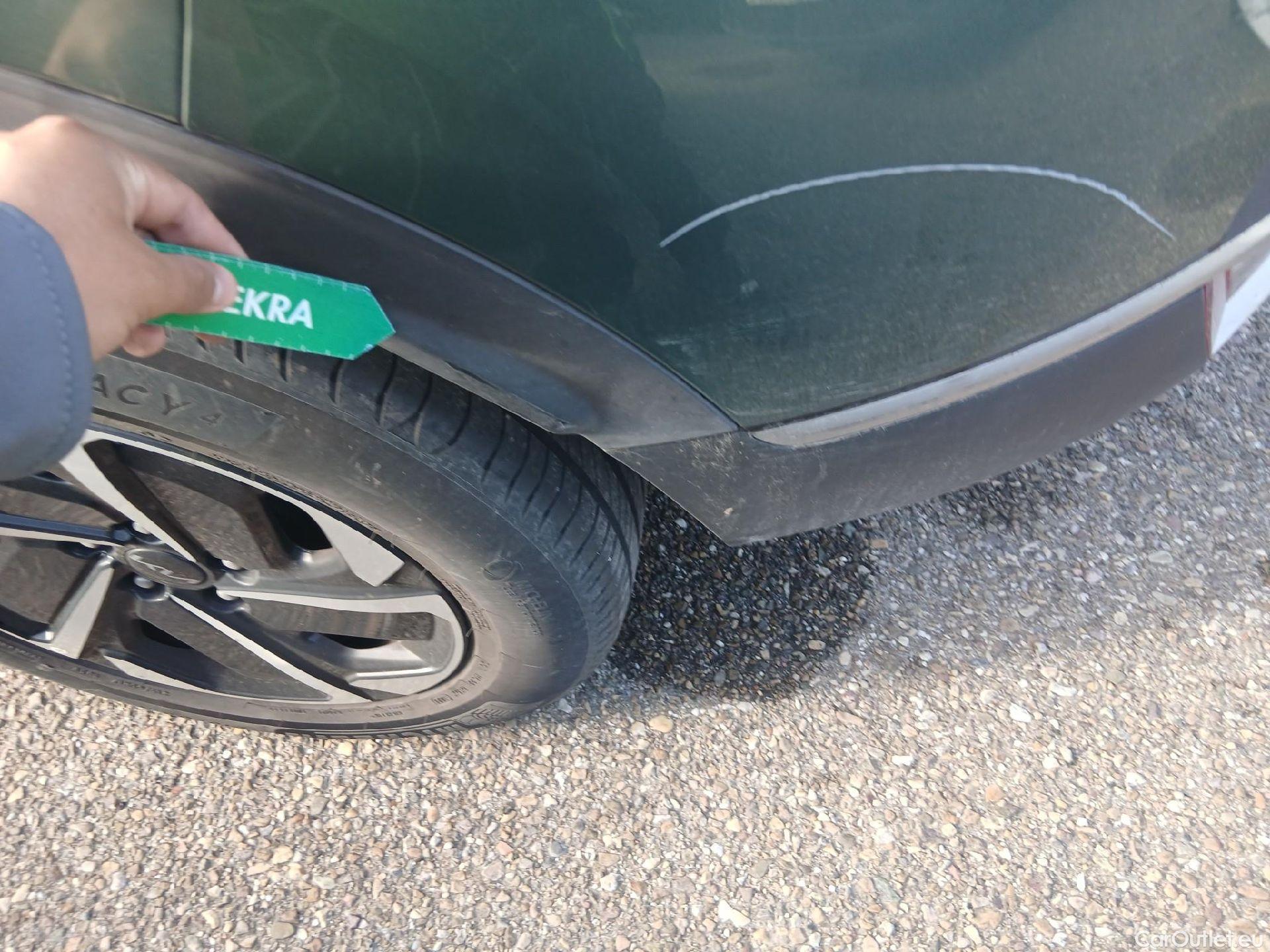  KIA  Sportage KIA  / 2022 / 5P / todoterreno 1.6 T-GDi MHEV 110kW (150CV) Drive 4x2 #12