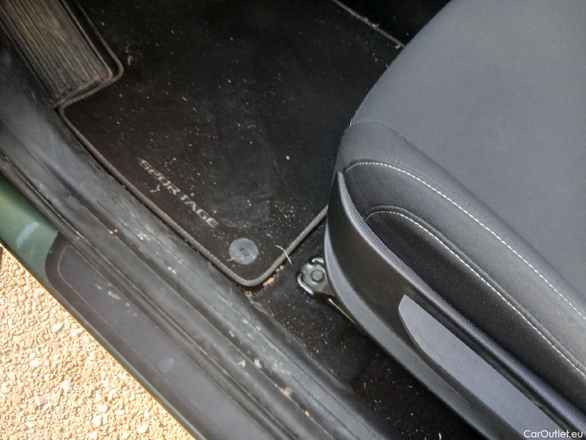  KIA  Sportage KIA  / 2022 / 5P / todoterreno 1.6 T-GDi MHEV 110kW (150CV) Drive 4x2 #2