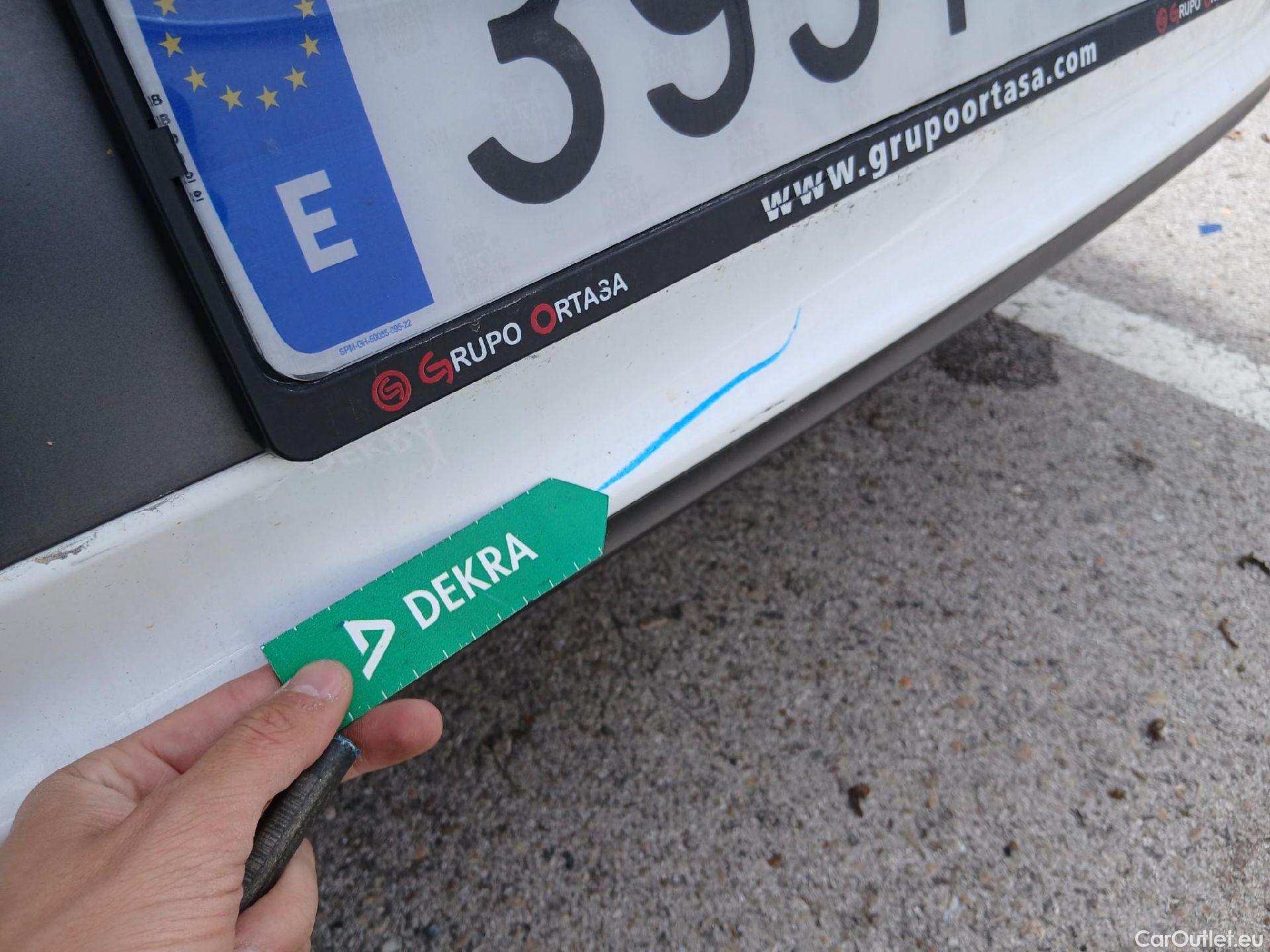  Hyundai   Ioniq HYUNDAI / 2019 / 5P / berlina con portón 1.6 GDI HEV Tecno DCT #16