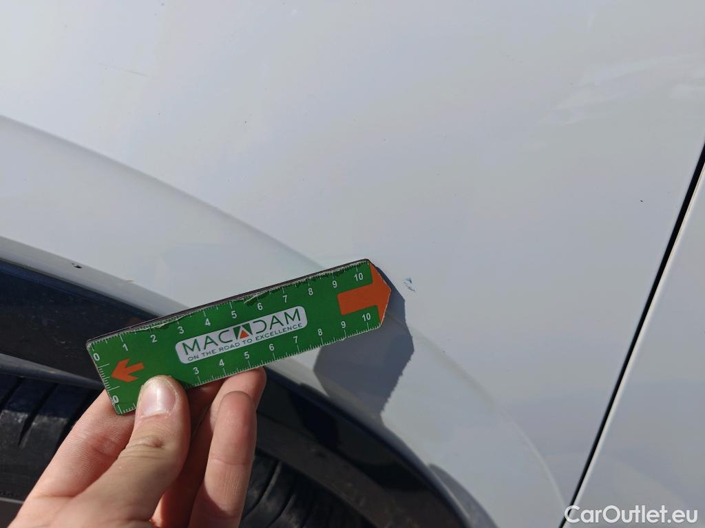  Audi  Q2 AUDI  / 2016 / 5P / todoterreno Design 35 TFSI 110kW (150CV) S tronic #38