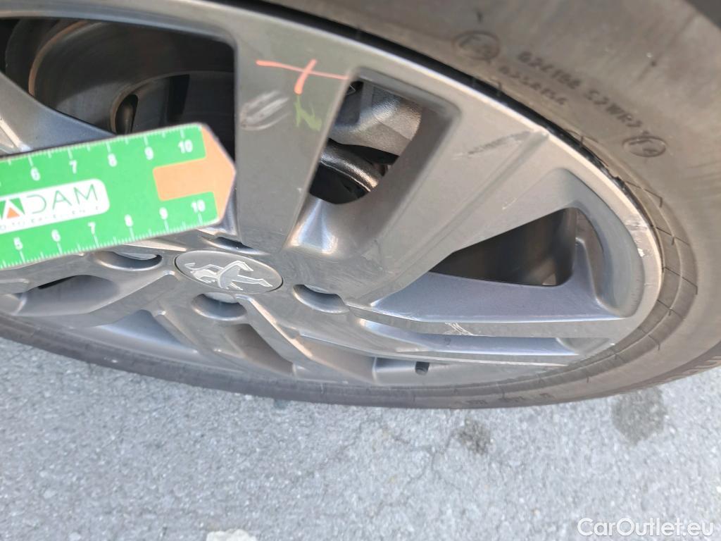  Peugeot  208 PEUGEOT  / 2019 / 5P / berlina con portón BlueHDi 73kW (100CV) Active Pack (AC2) #10