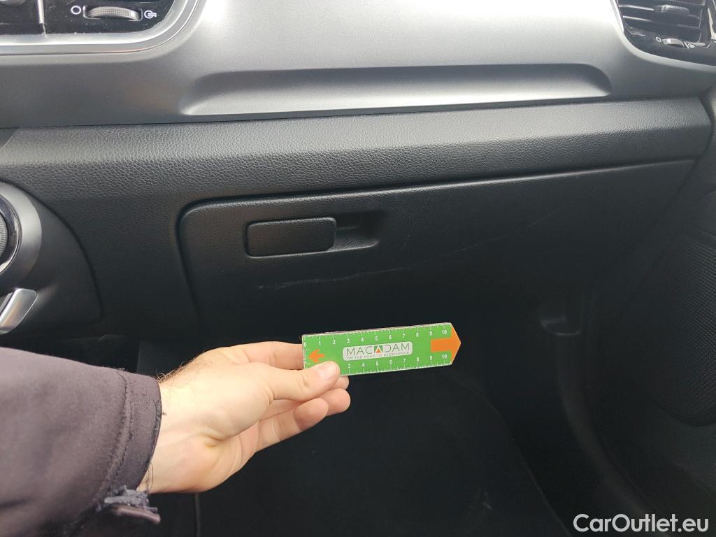  KIA  STONIC KIA  / 2017 / 5P / todoterreno 1.0 T-GDi 74kW (100CV) MHEV iMT Drive #13