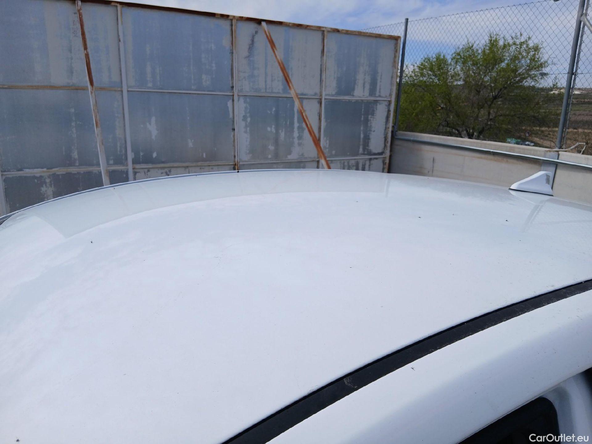  Hyundai   Ioniq HYUNDAI / 2019 / 5P / berlina con portón 1.6 GDI HEV Tecno DCT #12