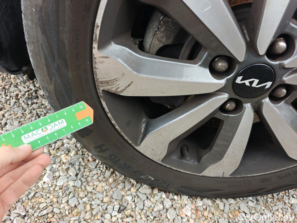  KIA  STONIC KIA  / 2017 / 5P / todoterreno 1.0 T-GDi 74kW (100CV) MHEV iMT Drive #3