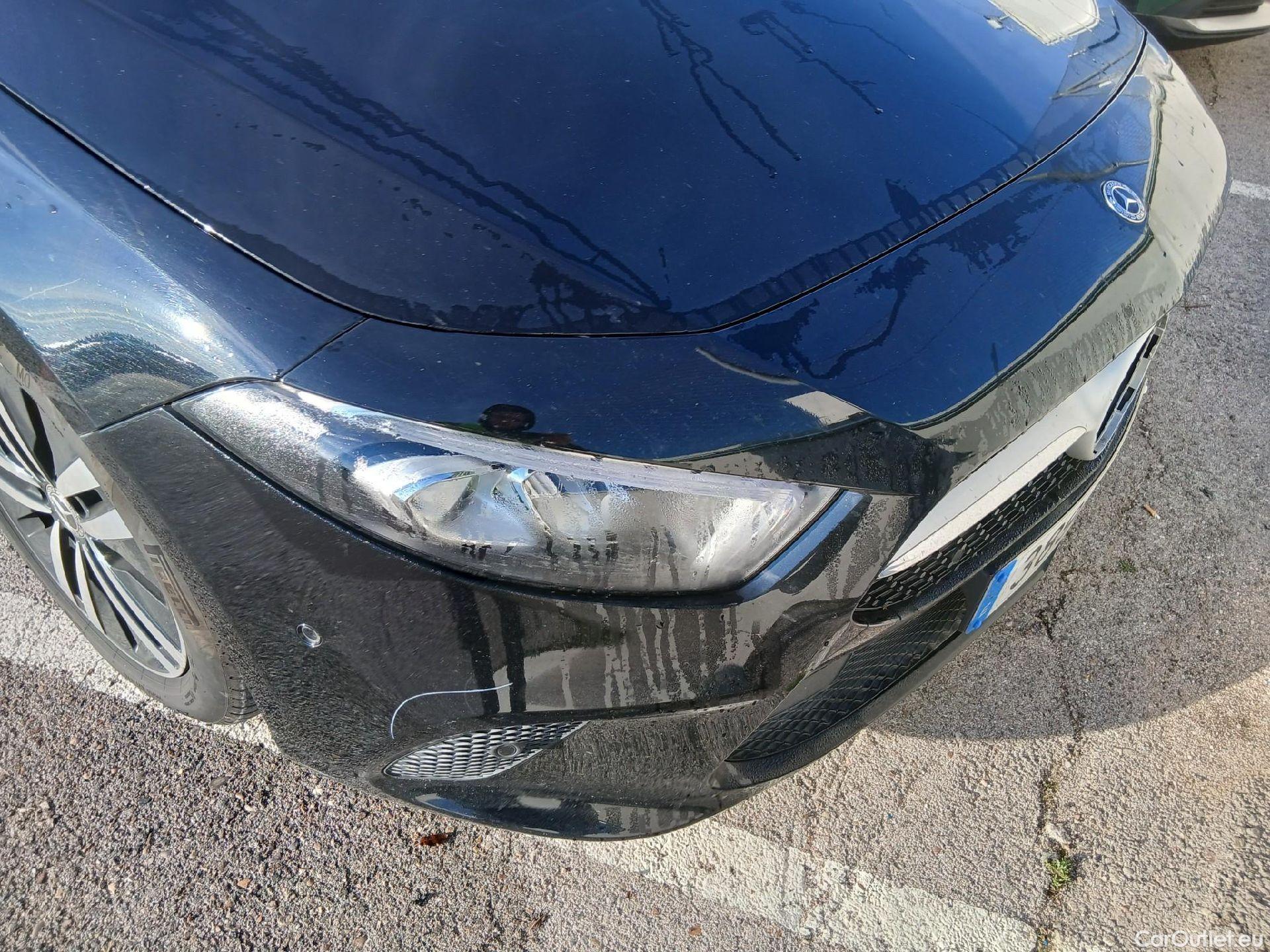  Mercedes  A-Klasse MERCEDES-BENZ Clase A / 2018 / 5P / berlina con portón A 180 d #4