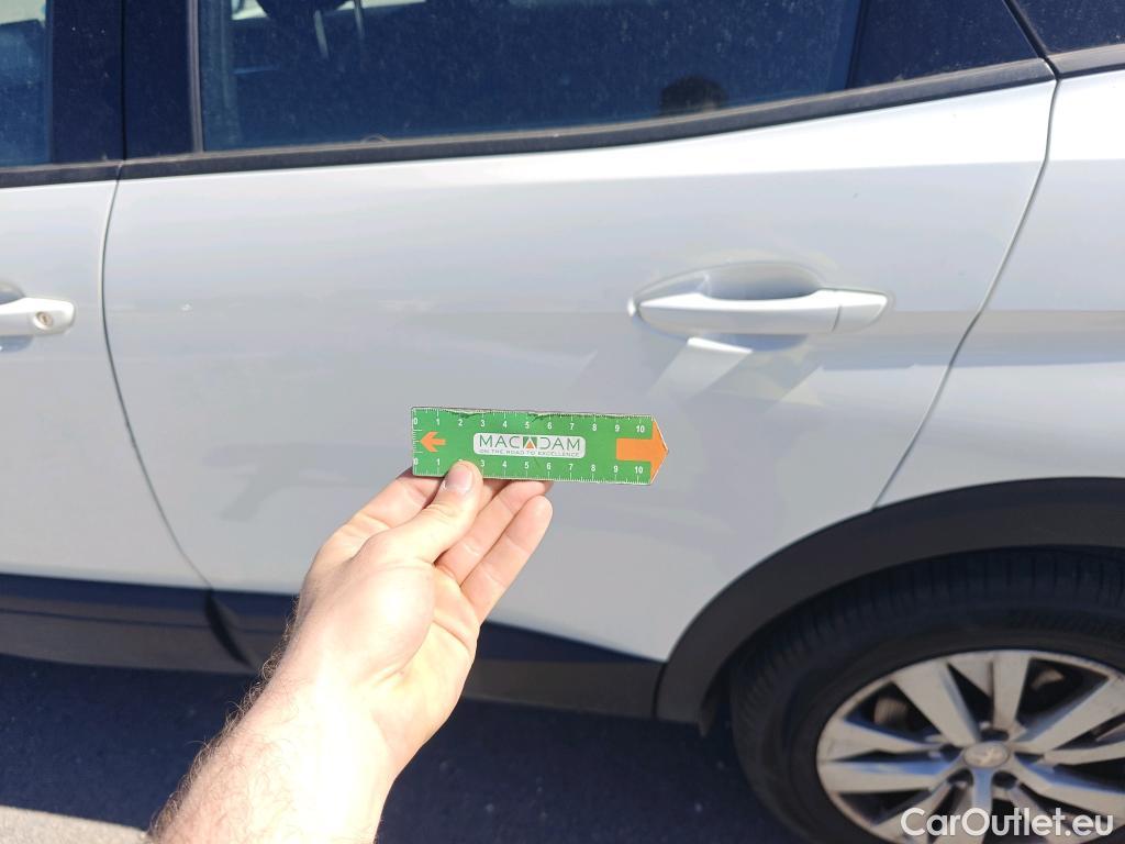  Peugeot  3008 PEUGEOT  / 2020 / 5P / todoterreno 1.2 PureTech 96KW S&S Active Pack EAT8 #22