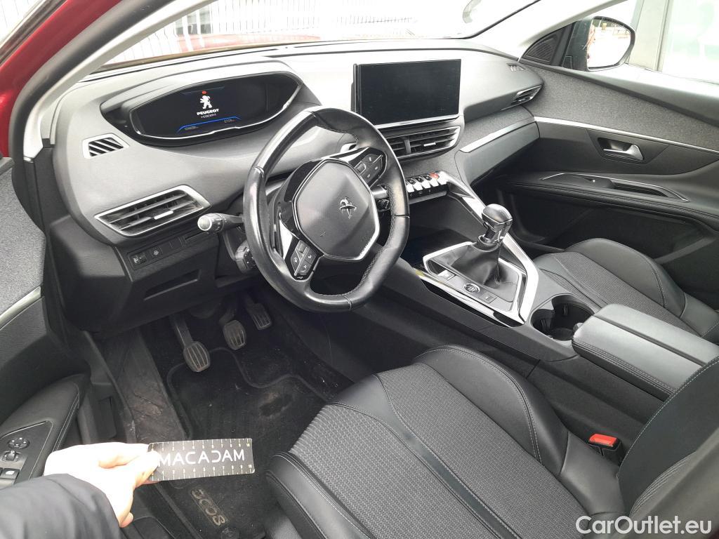  Peugeot  3008 PEUGEOT  / 2020 / 5P / todoterreno 1.2 PureTech 96KW S&S Allure Pack  #17