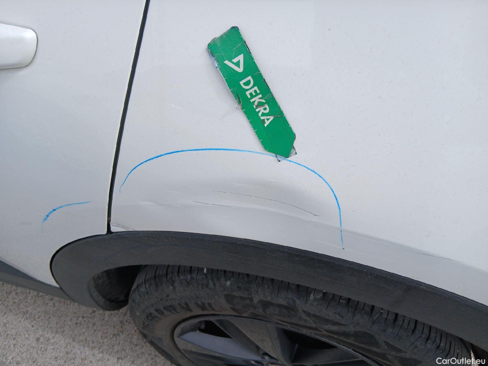  Opel   Grandland X OPEL Grandland / 2021 / 5P / todoterreno 1.5 CDTi Business Edition Auto #22