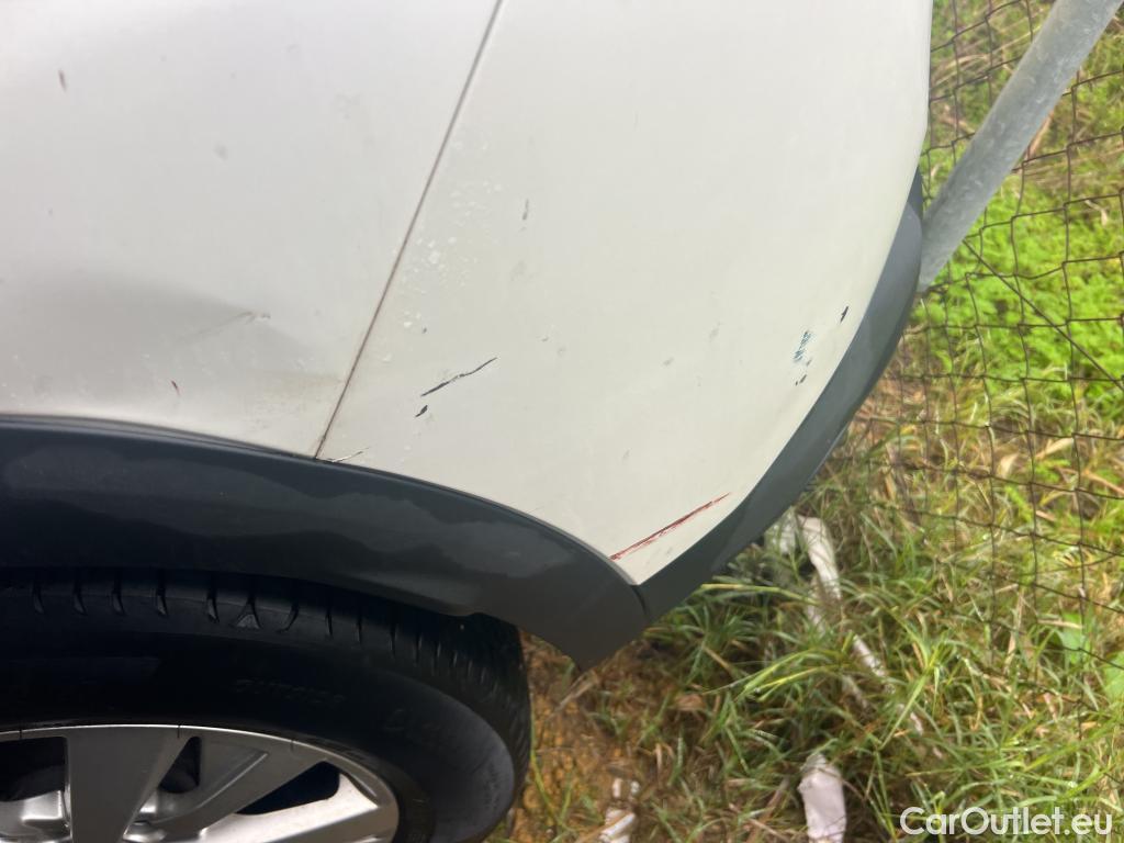  Peugeot  3008 PEUGEOT  / 2020 / 5P / todoterreno 1.2 PureTech 96KW S&S Active Pack EAT8 #13