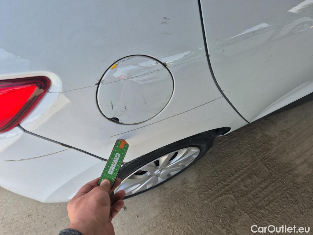  Renault  Clio RENAULT  / 2016 / 5P / berlina con portón Business TCe 66kW (90CV) GLP -18 #36