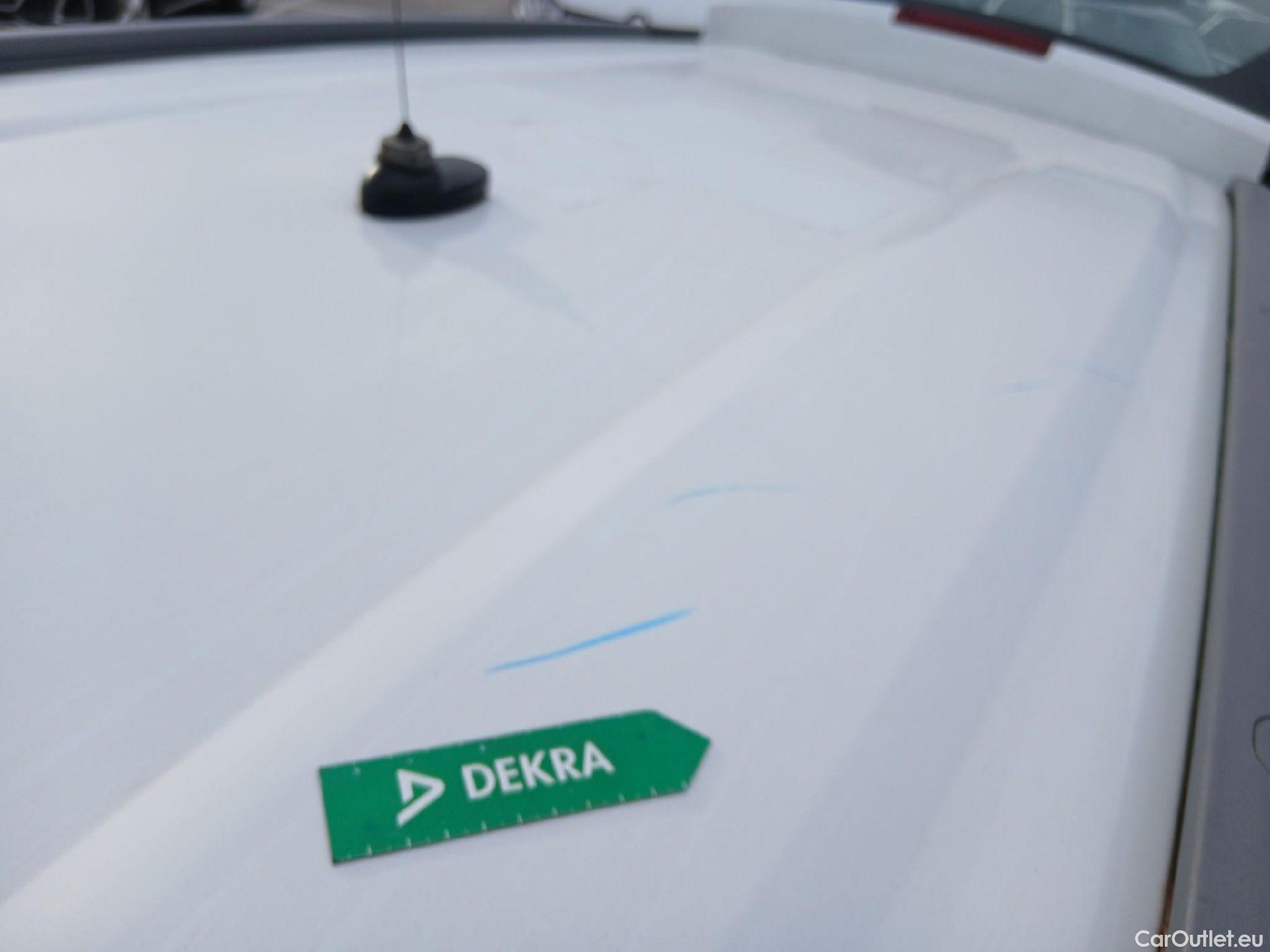  Dacia  Lodgy DACIA  / 2012 / 5P / monovolumen compacto SL Aniversario Blue dCi 85kW(115CV) 7Pl(SP) #28