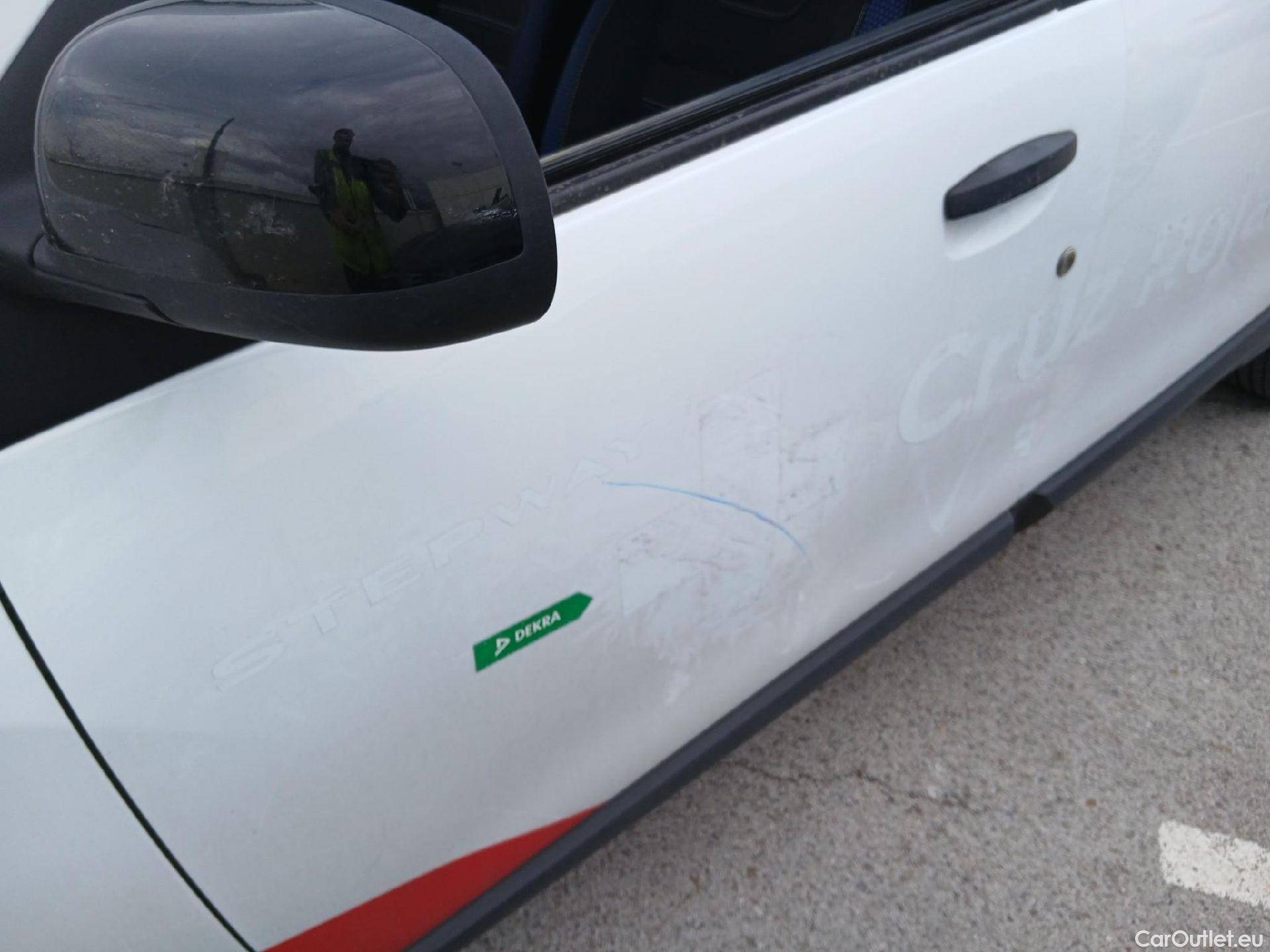  Dacia  Lodgy DACIA  / 2012 / 5P / monovolumen compacto SL Aniversario Blue dCi 85kW(115CV) 7Pl(SP) #22